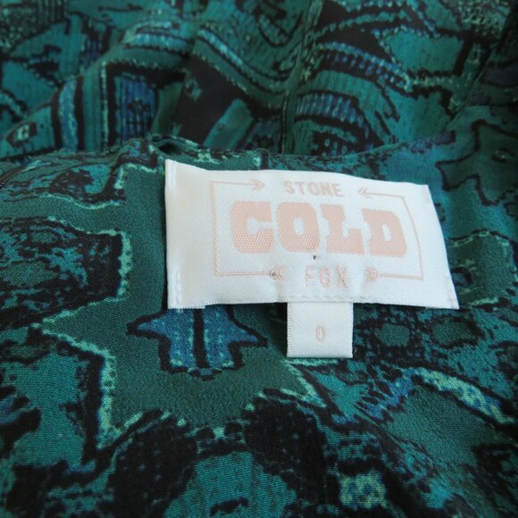 STONE COLD FOX 100% Silk Holloway Top in Green Carpet Boho Aztec - Size XS - Picture 13 of 14